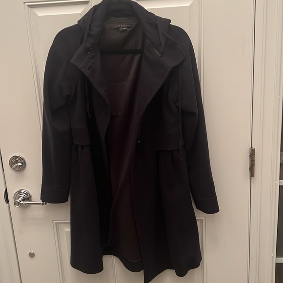 Theory size medium coat with detachable hood size Medium - Picture 5 of 6